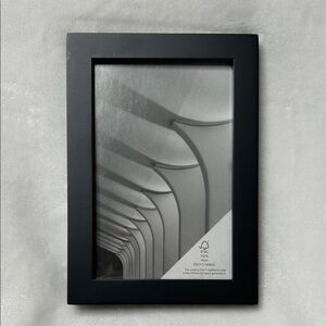 NWT Black Wooden Photo Frame